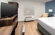 Bedroom 4 WoodSpring Suites Washington DC East Arena Drive