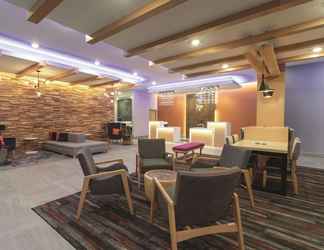 Lobby 2 La Quinta Inn & Suites by Wyndham South Jordan