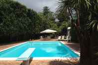 Swimming Pool Villa Glicini