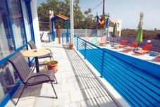 Kolam Renang Grace Studios & Apartments