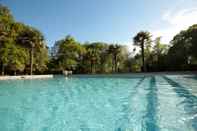 Swimming Pool Chateau Saint Martin