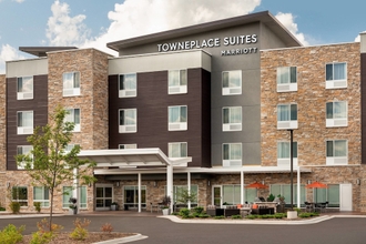 Exterior 4 TownePlace Suites by Marriott Milwaukee Grafton