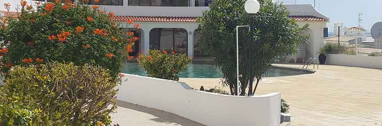 Exterior Albufeira Sea View Terrace by Rentals in Algarve (21)