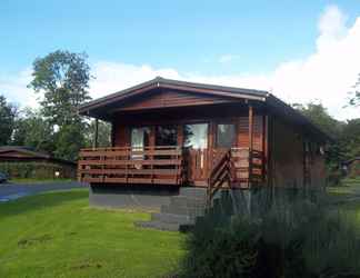 Kamar Tidur 2 Bluebell Lodge 5 with Hot Tub