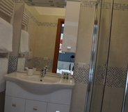 In-room Bathroom 7 B&B Peschici 4 Stagioni