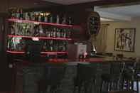 Quầy bar, cafe và phòng lounge The Lodge Inn Hotel