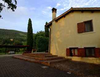 Exterior 2 Cerquabella B&B