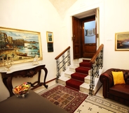 Lobi 5 La Bella Napoli B&B