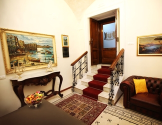 Lobi 2 La Bella Napoli B&B