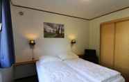 Bedroom 6 UplandParcs Dumel