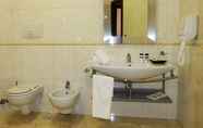 In-room Bathroom 6 Hotel Villaggio Baia d'Argento