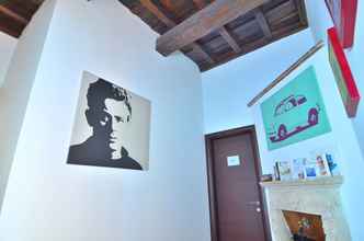 Lobi 4 POP Art B&B