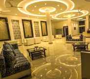 Lobby 5 Winsome Resort & Spa