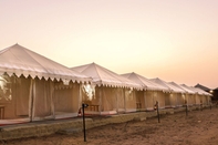 Exterior Shiv Tara Desert Camp