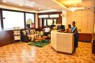 Lobby Hotel Palacial Pondi