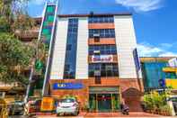 Bangunan FabHotel Oakwey Inn Indiranagar