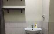 In-room Bathroom 4 Studio Apartment at Taguig Manila