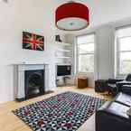 LOBBY Beautiful 2BR Home in Wimbledon Village W/parking
