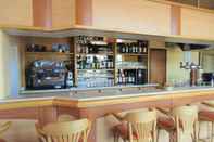 Quầy bar, cafe và phòng lounge La Bonne Auberge
