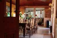 Quầy bar, cafe và phòng lounge Shepinetree - Capela House