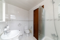 In-room Bathroom Piornais I by An Island Apart