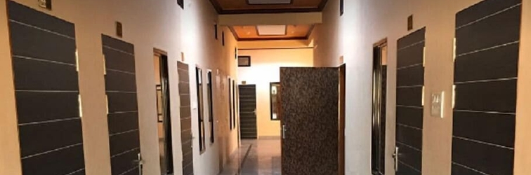 Lobi Hotel Khatri