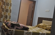 Kamar Tidur 2 Hotel Khatri