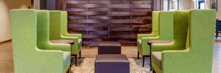 Sảnh chờ Comfort Inn & Suites Schenectady - Scotia