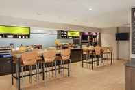 Bar, Cafe and Lounge Home2 Suites by Hilton Woodbridge Potomac Mills
