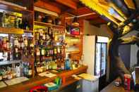 Bar, Cafe and Lounge Thandabantu Game Lodge