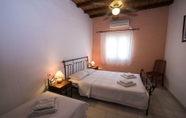 Kamar Tidur 5 Dimitris Rooms