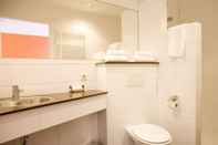 In-room Bathroom Hotel Roermond Next Door