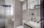 In-room Bathroom 2 Le Manndi Service Apartment