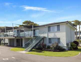 Exterior 2 Seaside Holiday Resort Fingal Bay