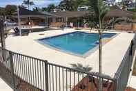 Swimming Pool Seaside Holiday Resort Fingal Bay