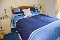 Bedroom Holly Hoose