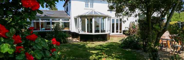 Exterior Grange Farm Cottage