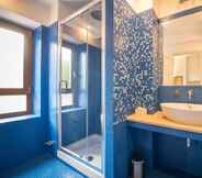 In-room Bathroom 6 Malì Guest House & Terrace Bar