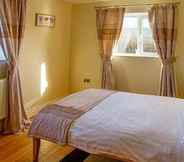 Bedroom 3 Hendre