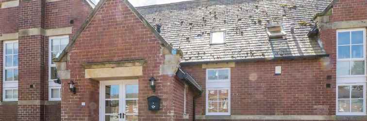 Exterior Carpenters Cottage