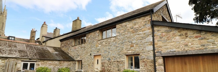 Exterior Old Armoury Barn