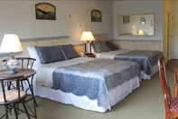 Bedroom Vacationland Inn & Suites