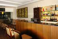 Bar, Kafe dan Lounge The Cindrella Hotel