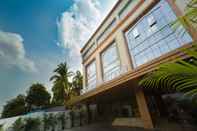 Exterior Crossway Parklane Airport Hotel Chennai