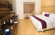 Kamar Tidur 3 Crossway Parklane Airport Hotel Chennai