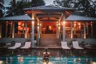 Swimming Pool Aarunya Nature Resort &  Spa