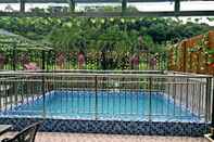 Swimming Pool Hui Tong Villa