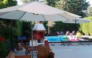 Swimming Pool 2 B&B La Sorgente