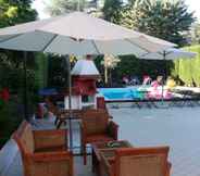 Swimming Pool 2 B&B La Sorgente