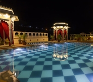 Kolam Renang 5 Castle Narela Lake Resort